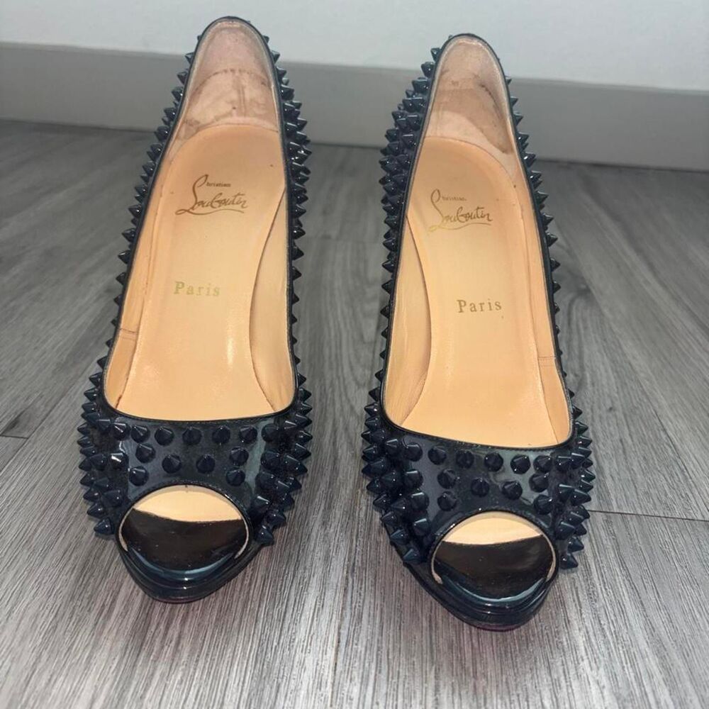 Christian Louboutin Spiked Patent Leather Heels Size 9 - Picture 5 of 8